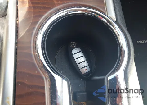 2019 Nissan Pathfinder Platinum z USA, uszkodzony, nr VIN 5N1DR2MM1KC642787